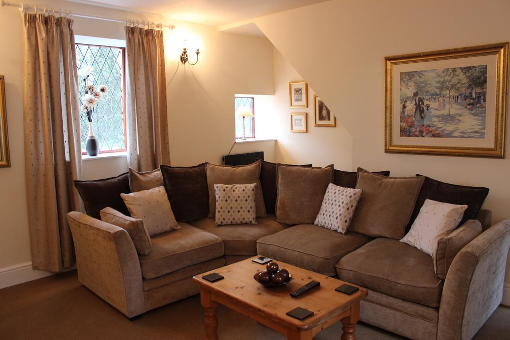 Bridge Farm Hotel Leeds  Eksteriør billede