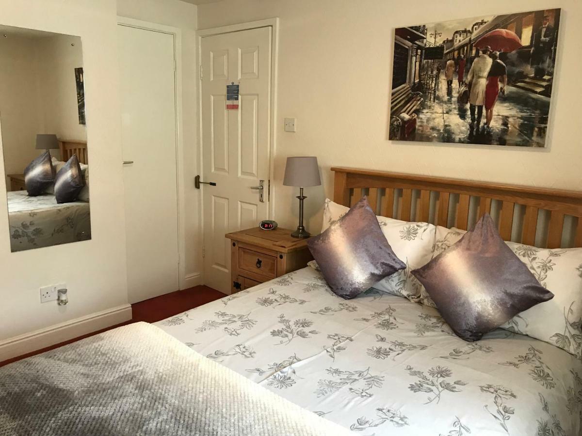 Bridge Farm Hotel Leeds  Eksteriør billede